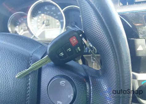 2016 Toyota Corolla Le z USA, uszkodzony, nr VIN 2T1BURHE2GC535865